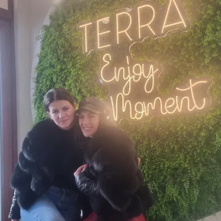 Guest house Restaurant Terra 2*